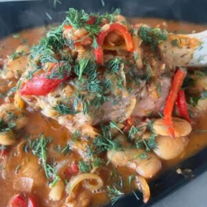 Restaurant The Bridge - Ciolan Stinco cu Fasole / Varză călită și murături