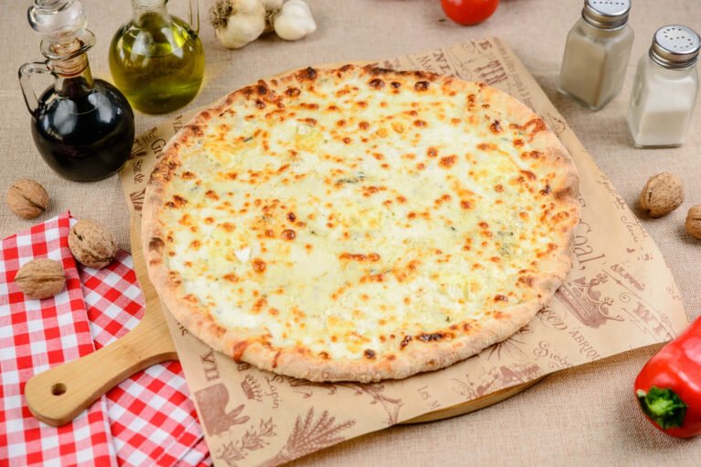 Restaurant The Bridge - Pizza Quattro Formaggi