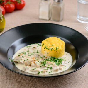 Restaurant The Bridge - Pui cu Smântână și Mămăliguță